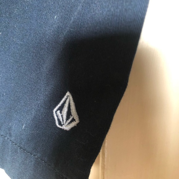 Volcom boys shorts. Sz 28/16 - Picture 4 of 5